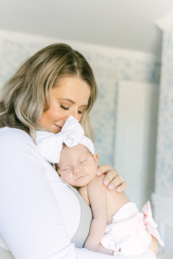 Troy-Ohio-Newborn-Photography-Troy-Newborn-Photographer-Ohio-Lifestyle-Newborn-Photographer