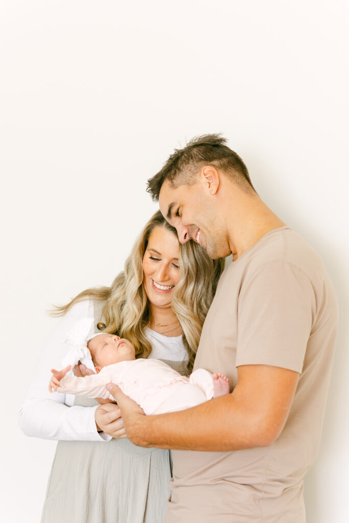 Troy-Ohio-Newborn-Photography-Troy-Newborn-Photographer-Ohio-Lifestyle-Newborn-Photographer