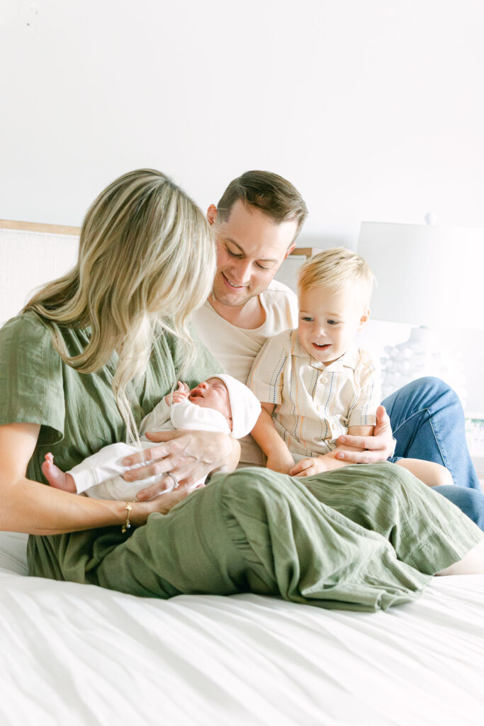 West Chester Newborn Lifestyle Photographer | West Chester  Newborn Photography | Cincinnati Newborn Photographer